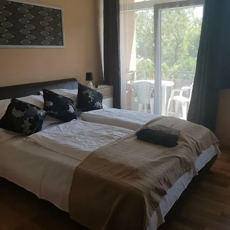 Bereny Panzio فندق مبيت وإفطار 2*